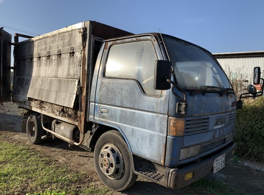 今回は、鹿本町で、使っていないダンプを、買取させて、頂きました。